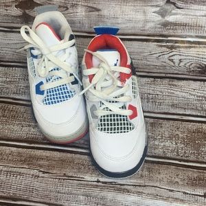 Air Jordan 4 Retro SE Red white and blue. Size 9C.